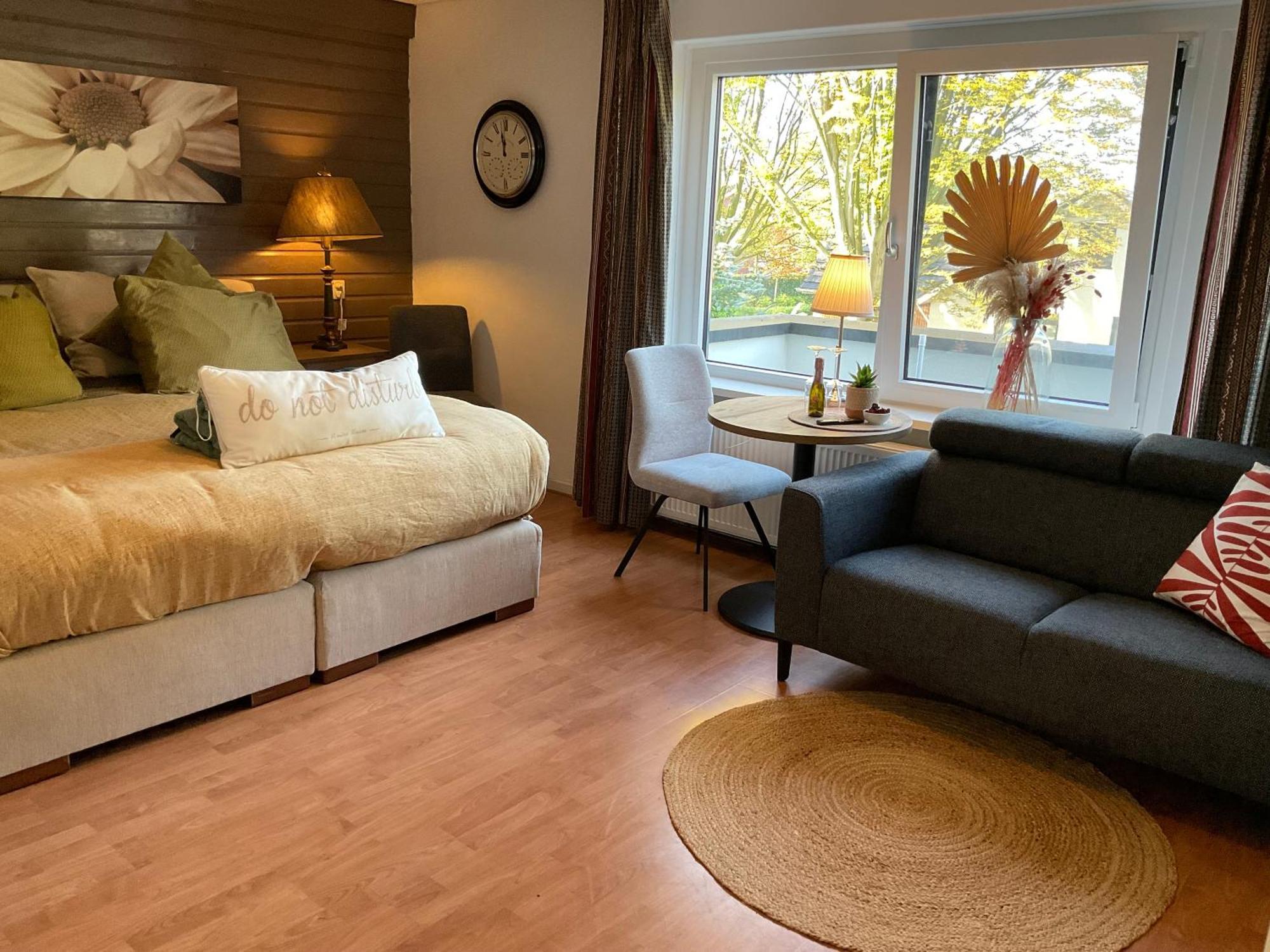 Comfortabele Familie Suite Met 2 Slk, Speelzolder, Balkon, Airco Den Ham Экстерьер фото